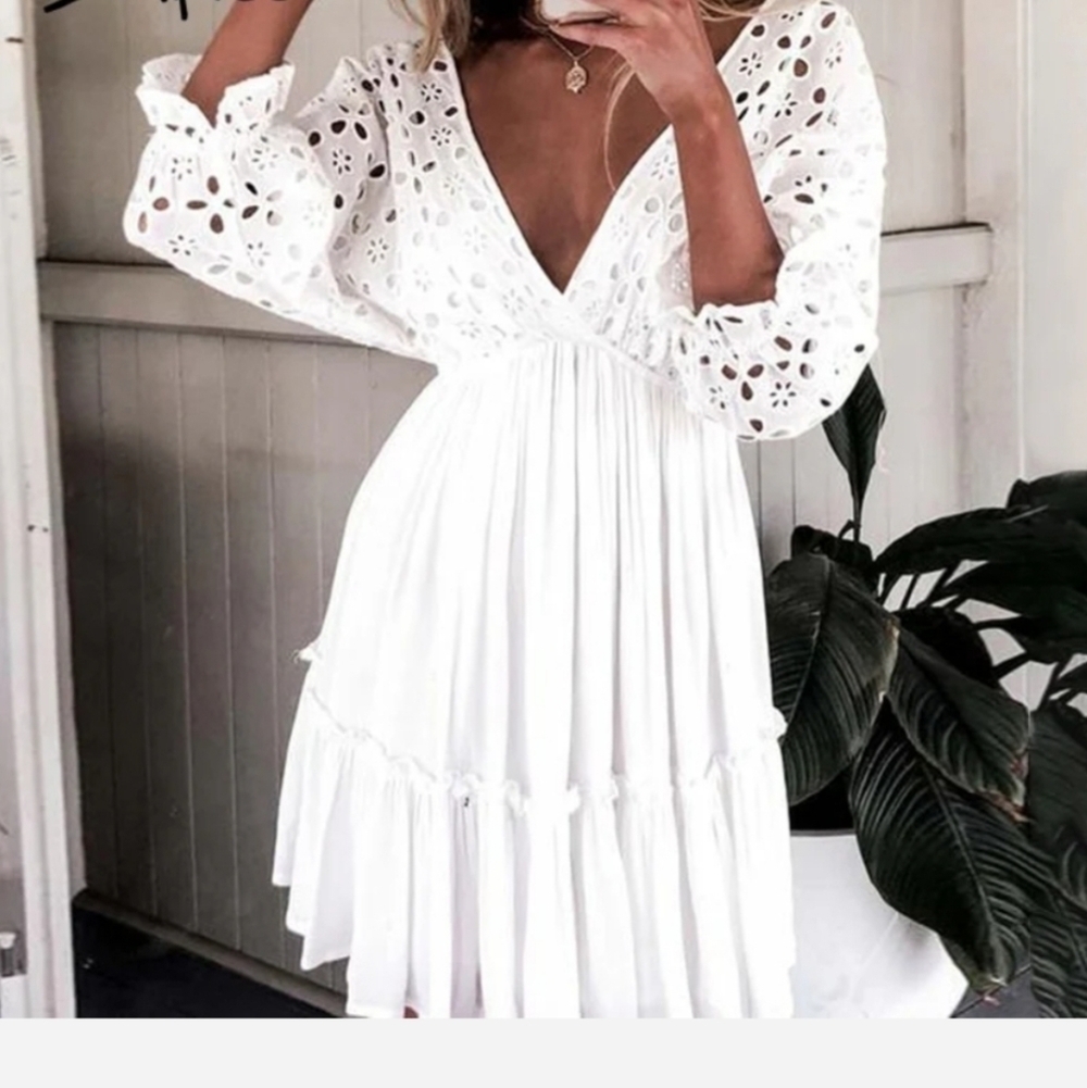 Simplee Women's Size S White Eyelet Lace Embroidered V-Neck Ruffle Pleated Dress